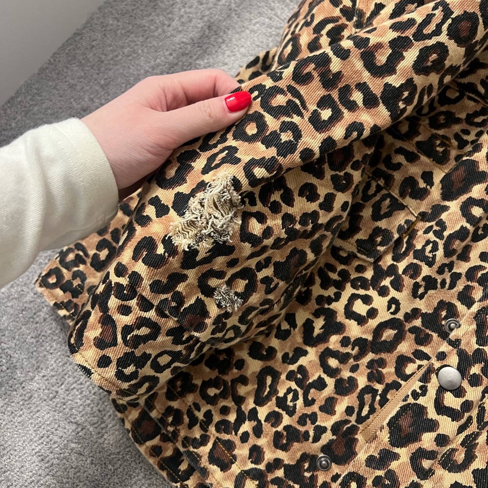 Leopard Print Utility Jacket - Picture 4 of 5